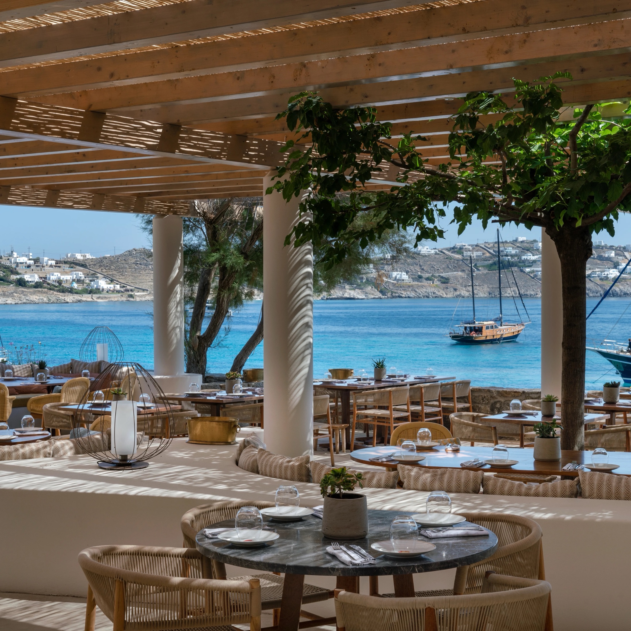 Seaside restaurant terrace with a view over the water